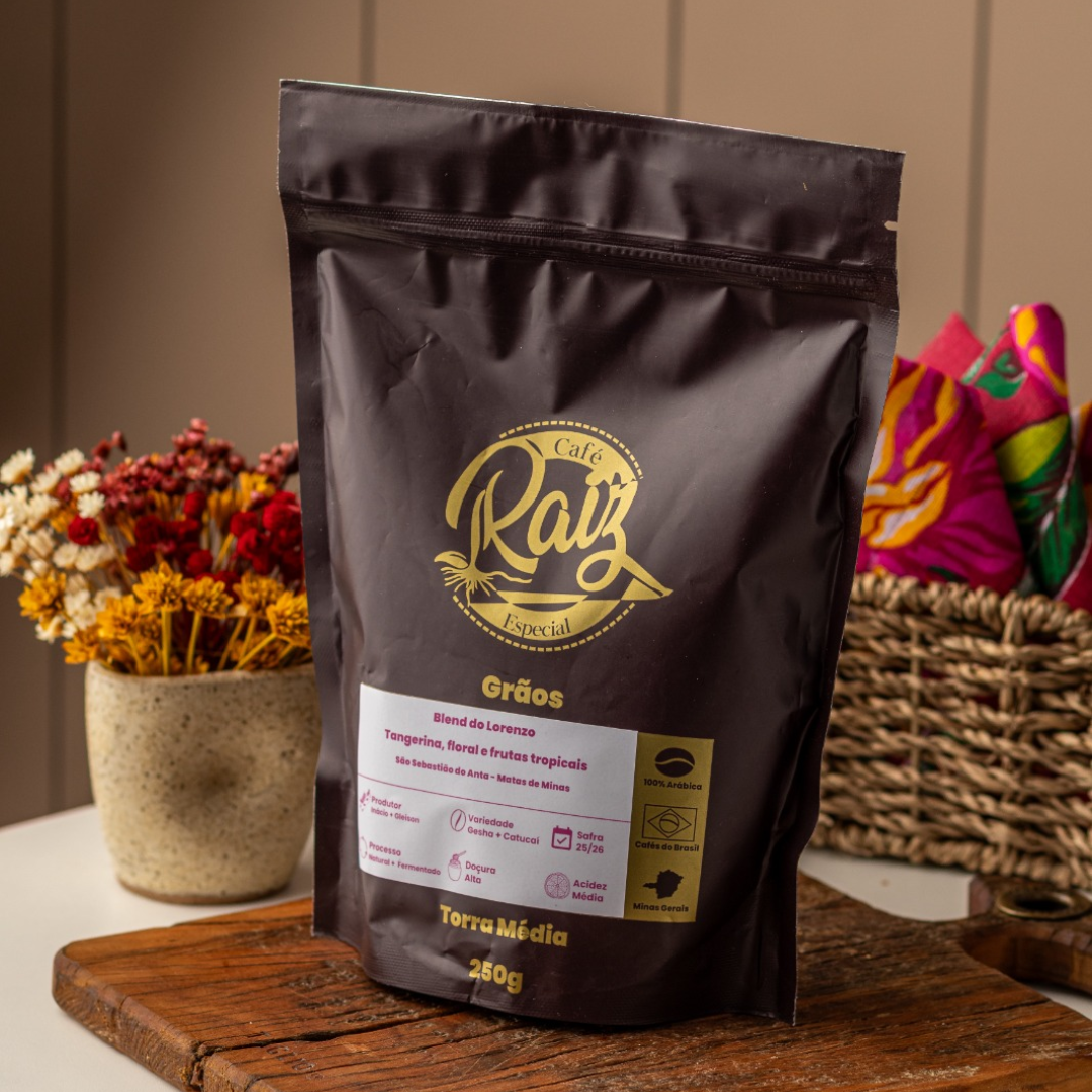 Blend do Lorenzo (Gesha + Catucaí 785) - Sensorial: Tangerina, floral e frutas tropicais (Lançamento)